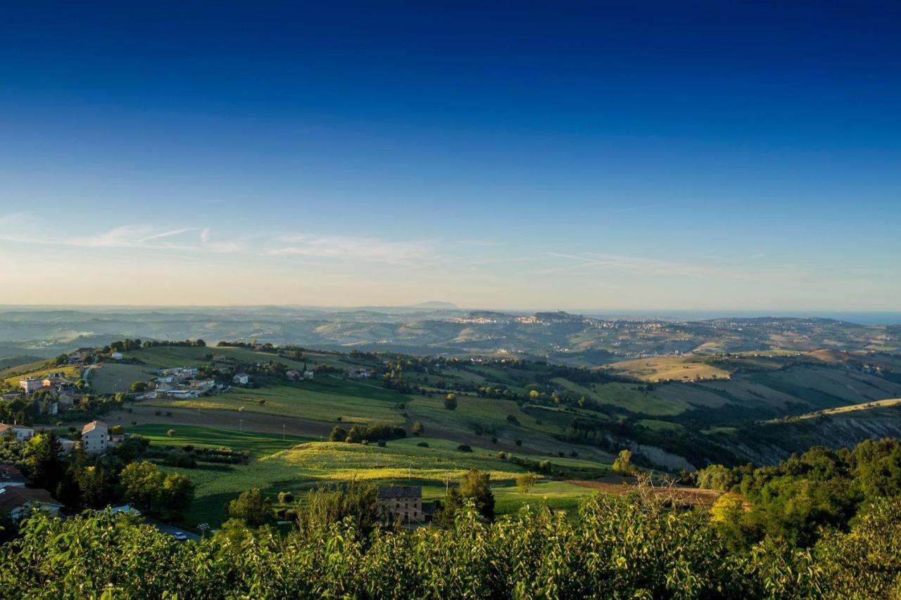 La Rosa Scarlatta Monterubbiano 外观 照片