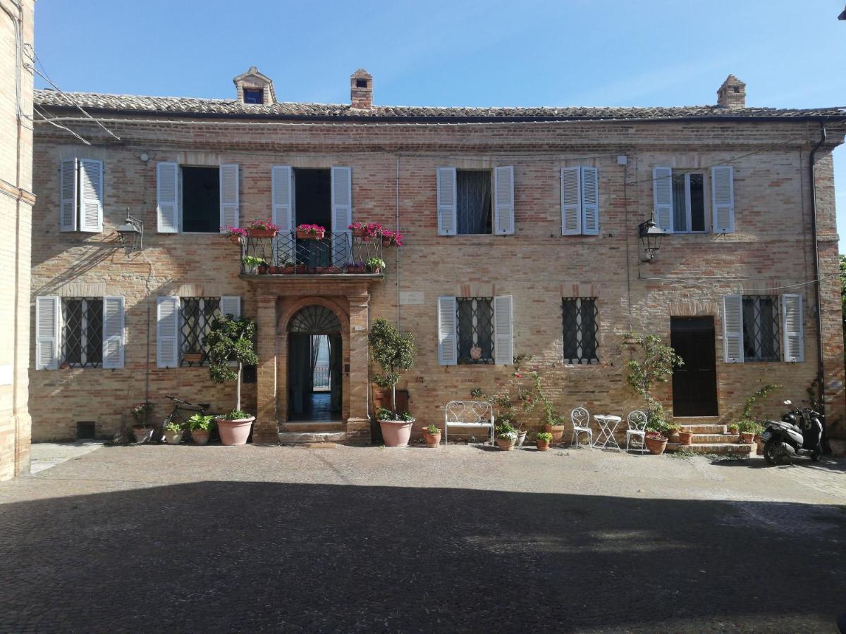 La Rosa Scarlatta Monterubbiano 外观 照片